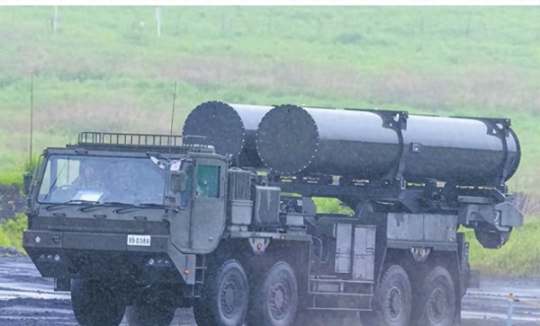 嘉正网 日本展示高超导弹, 冲中俄朝来的? 解放军增兵, 军舰围日本岛画圈