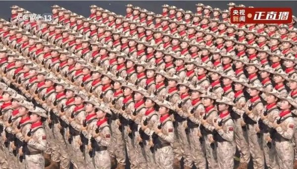 涌融优配 来自洪湖赤卫队女子应急排，长江大学两学子闪耀九三阅兵场